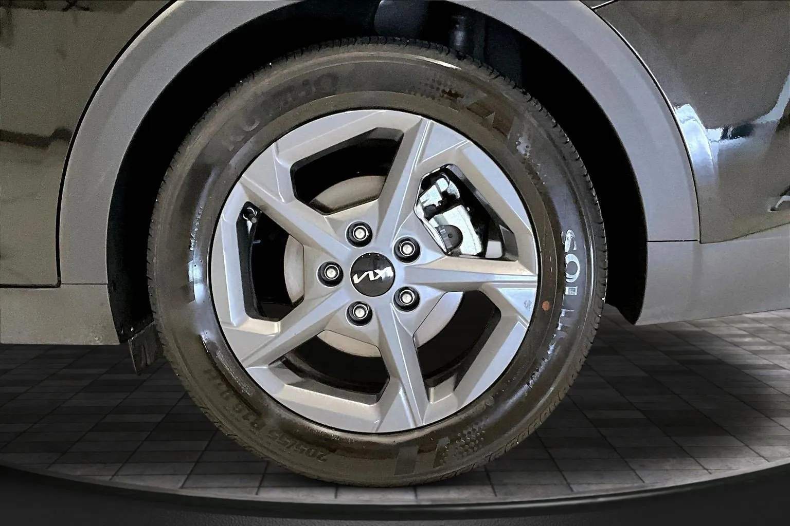 2025 Kia K4 LXS - Photo 33