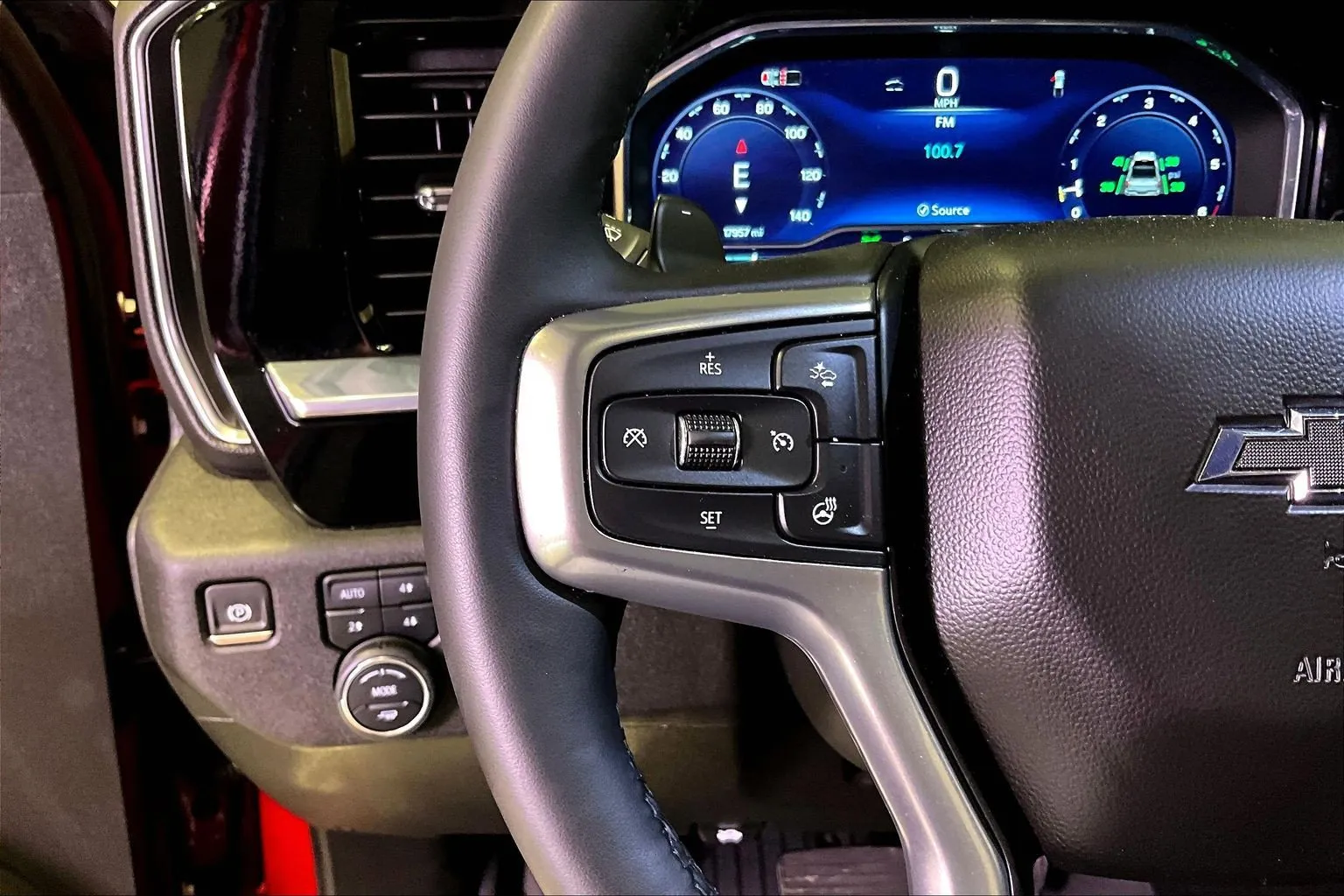 2024 Chevrolet Silverado 1500 RST - Photo 13