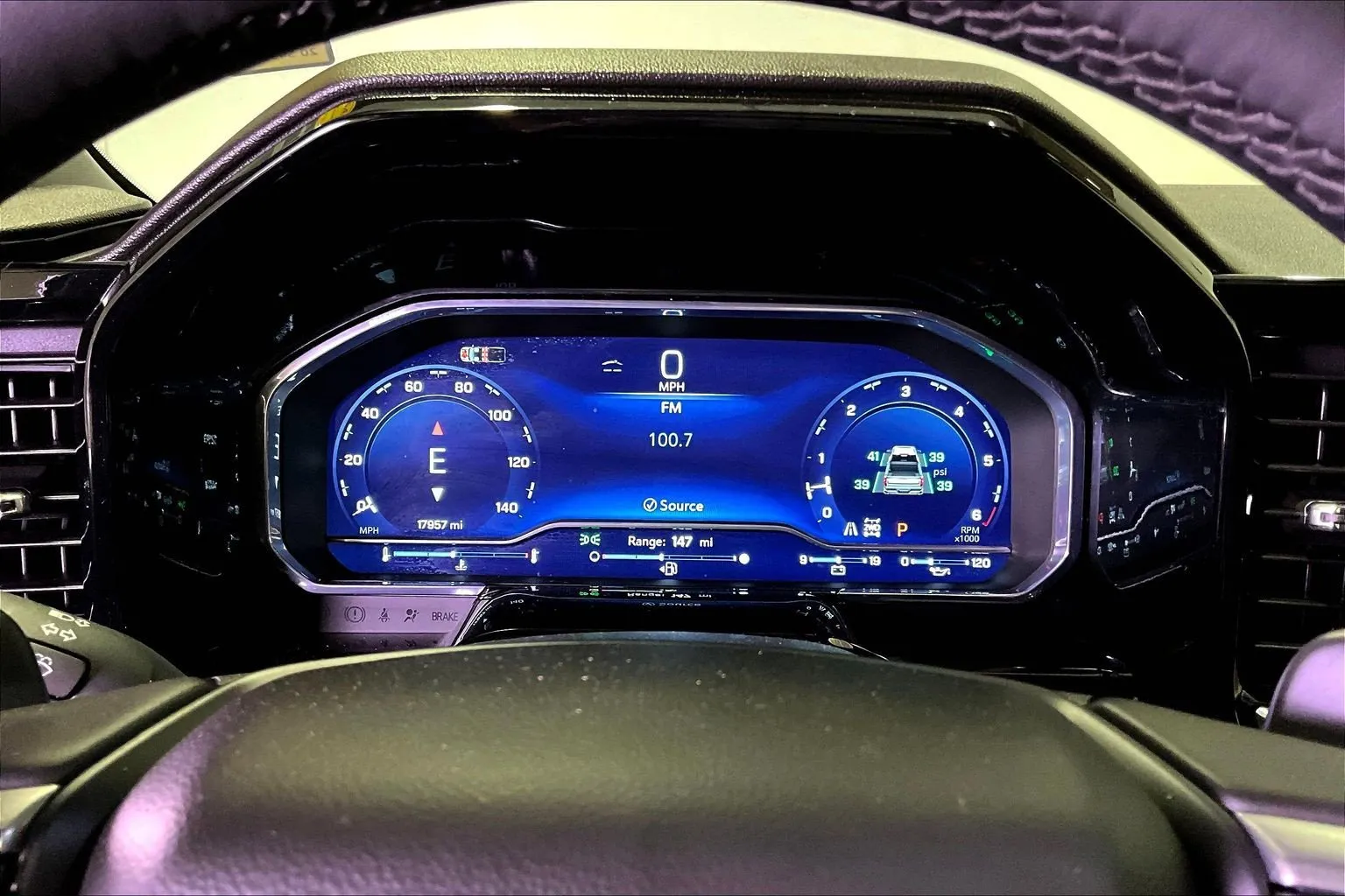 2024 Chevrolet Silverado 1500 RST - Photo 15