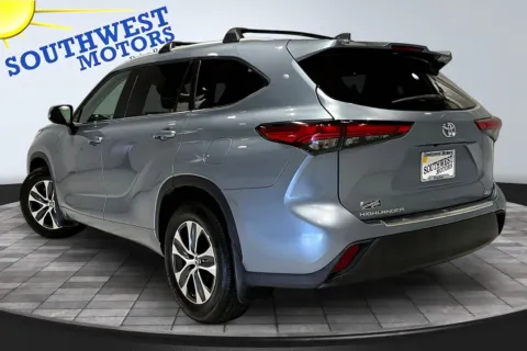 More photos of 2023 Toyota Highlander XLE at Southwest Motors, CO
