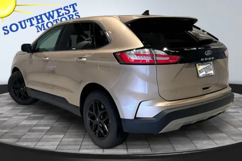 More photos of 2021 Ford Edge SEL at Southwest Motors, CO