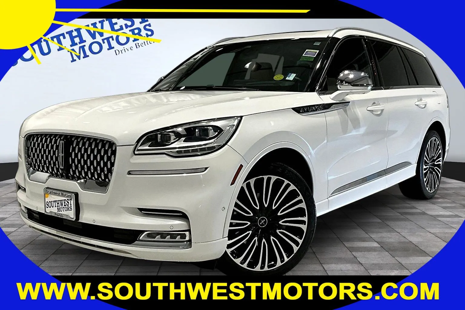 White 2020 Lincoln Aviator Black Label for sale in Pueblo, CO