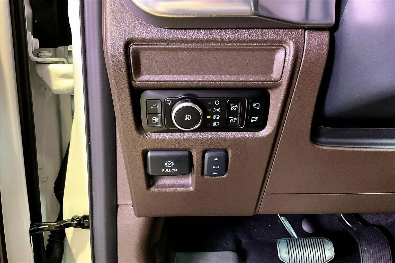Ford F-150 photo 18