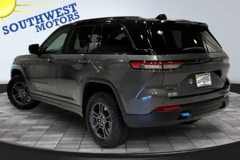 More photos of 2023 Jeep Grand Cherokee 4xe Trailhawk Carb State Pkg at Southwest Motors, CO