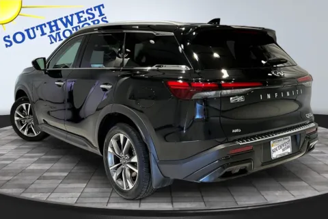 More photos of 2023 INFINITI QX60 LUXE at Southwest Motors, CO