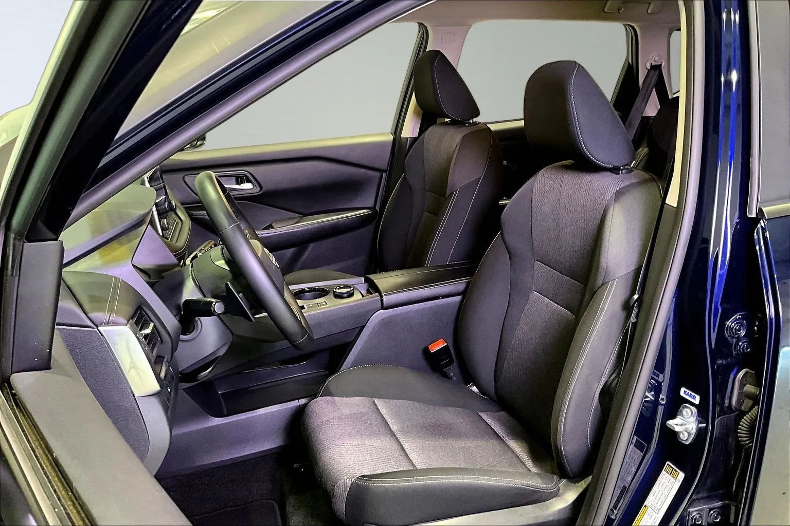 2025 Nissan Rogue SV - Photo 22