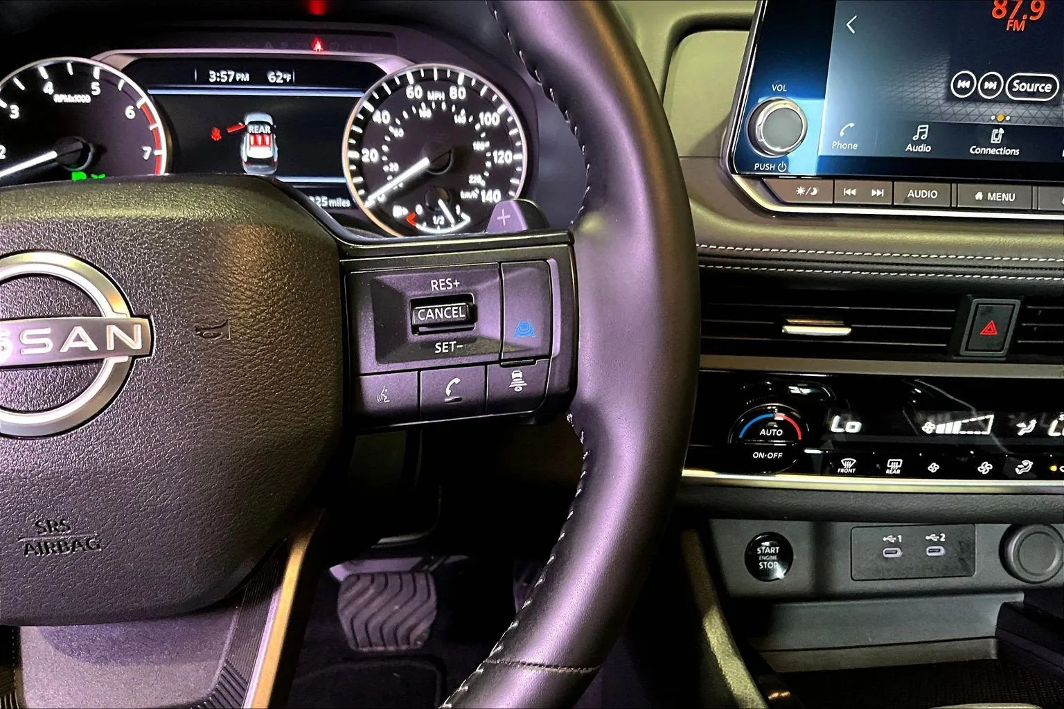 2025 Nissan Rogue SV - Photo 13
