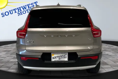 More photos of 2021 Volvo XC40 Inscription at Southwest Motors, CO
