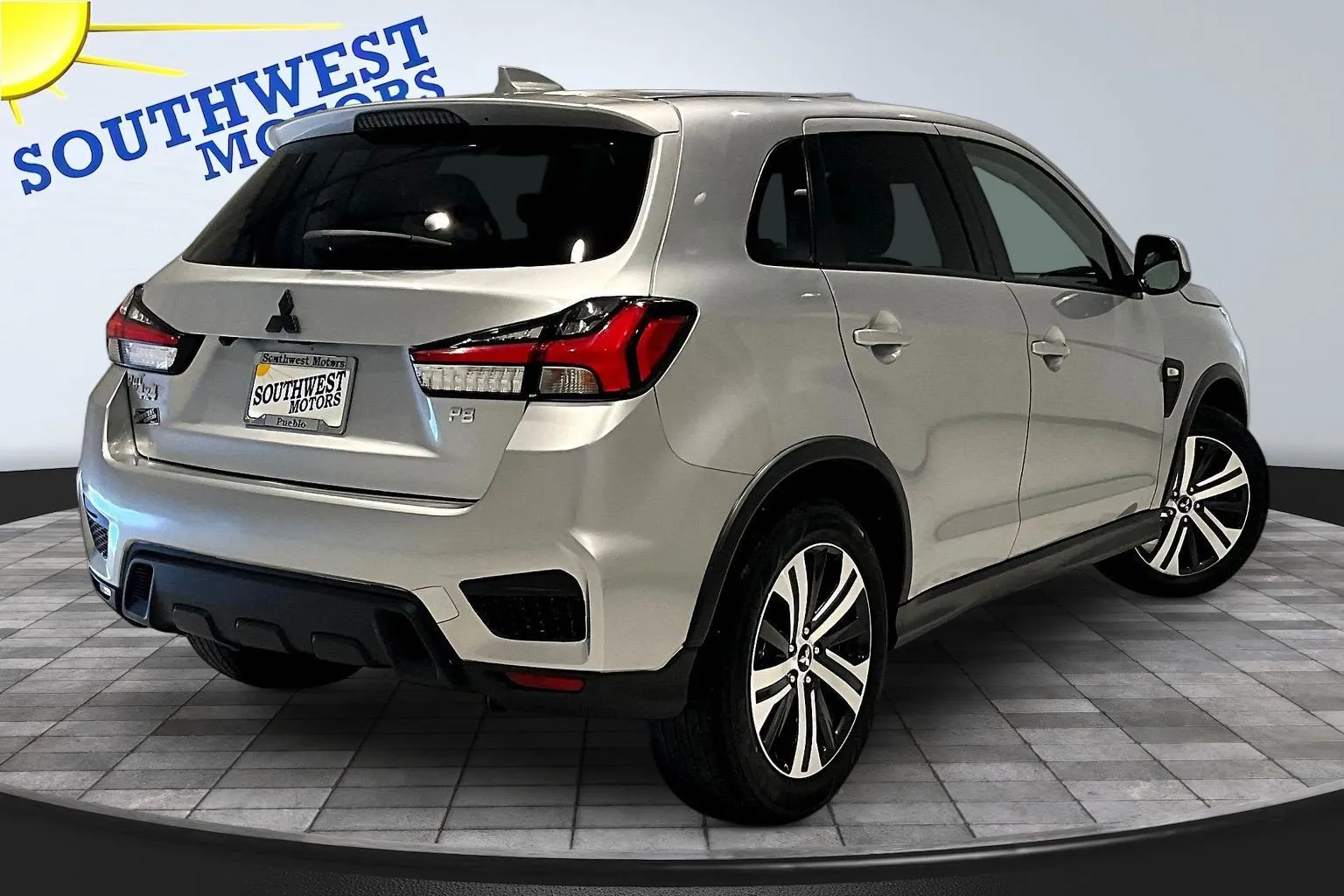 Mitsubishi Outlander Sport photo 7