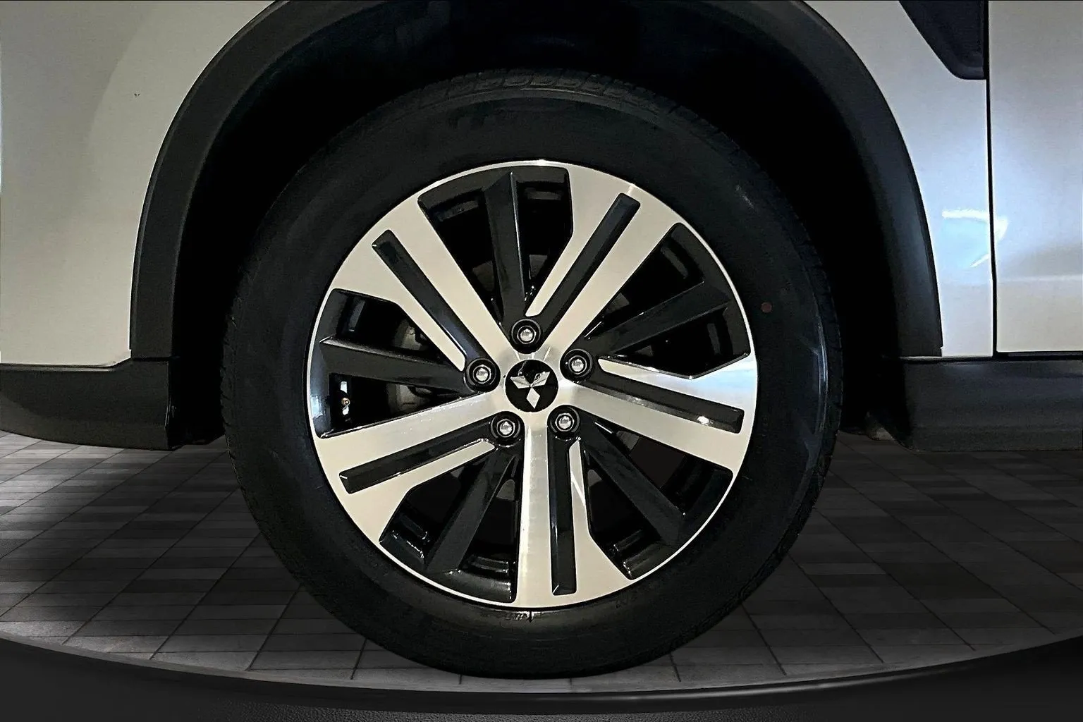 Mitsubishi Outlander Sport photo 31