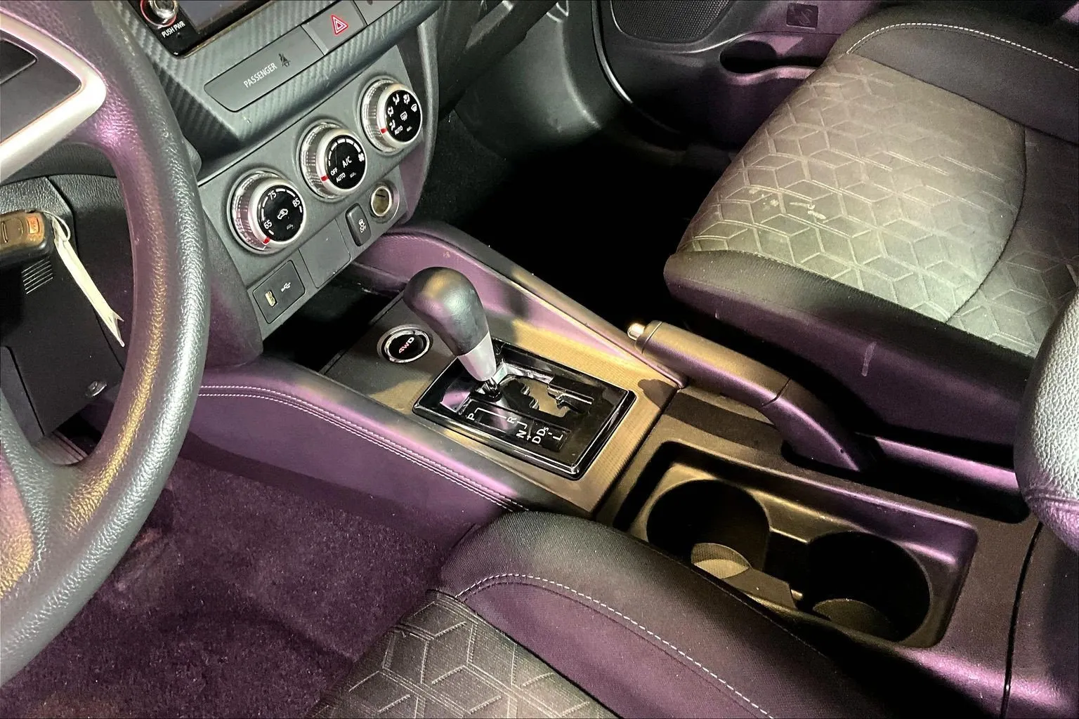 Mitsubishi Outlander Sport photo 17
