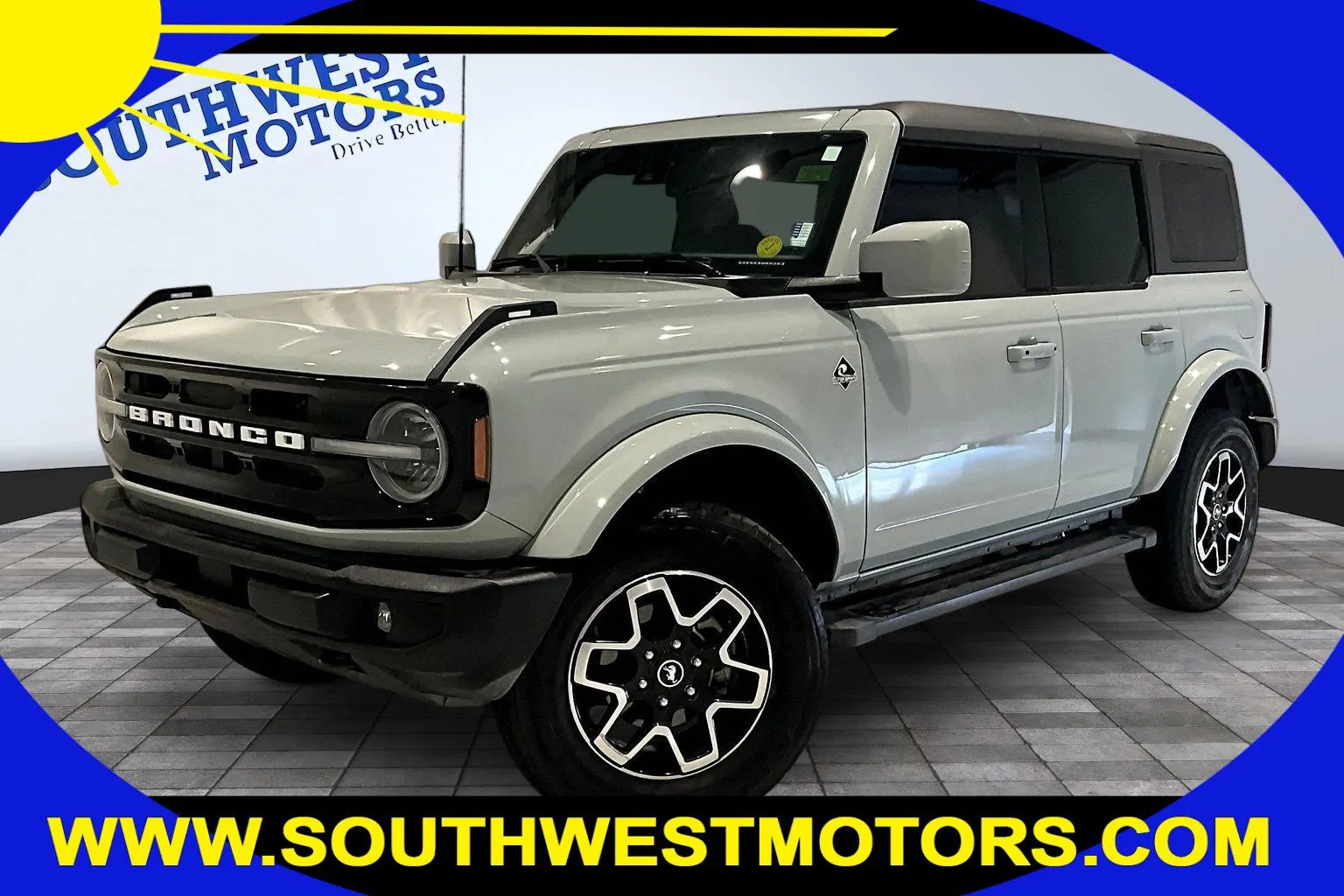 2023 Ford Bronco Outer Banks 4x4's photo
