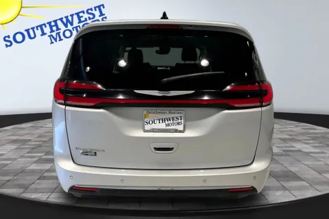 More photos of 2024 Chrysler Pacifica Touring L at Southwest Motors, CO