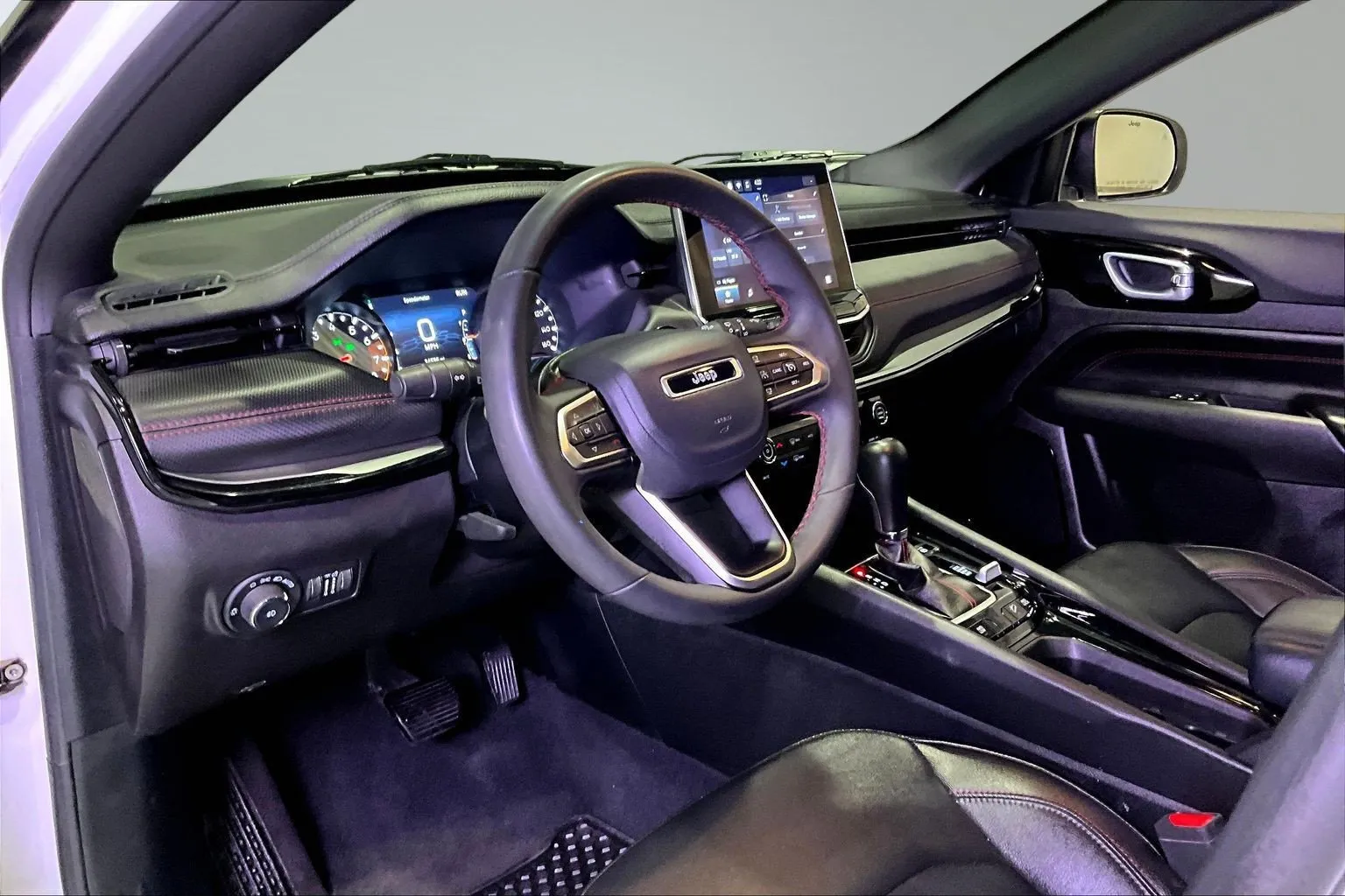 2025 Jeep Compass Trailhawk - Photo 17