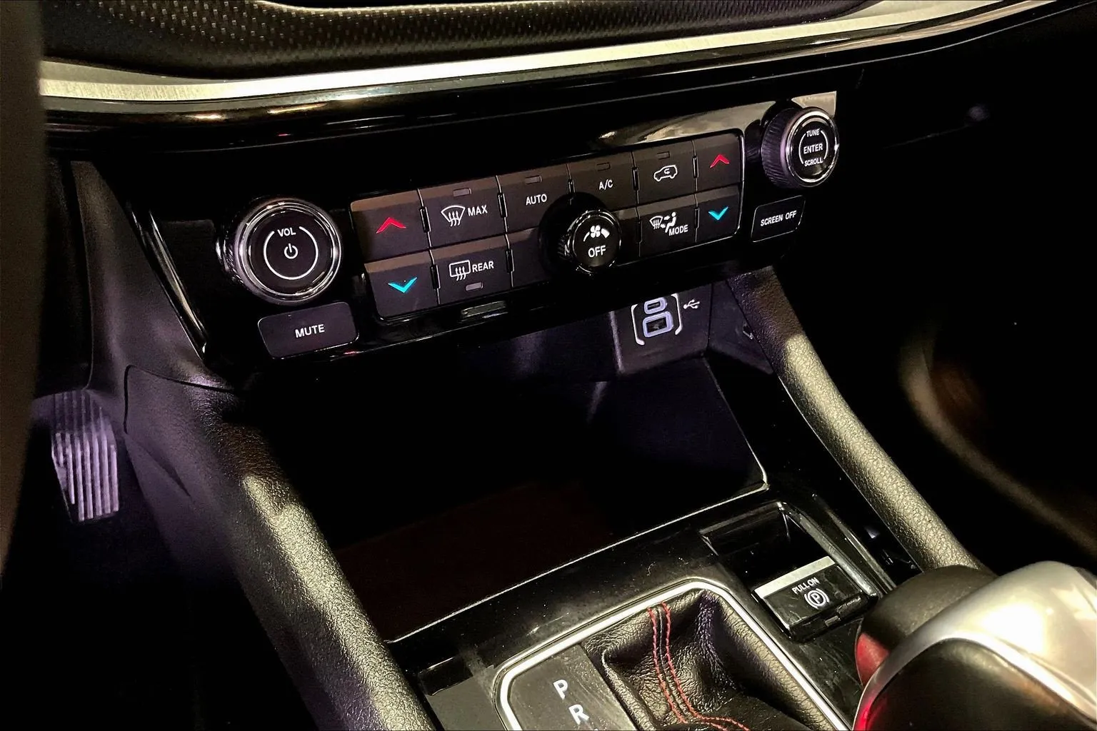 2025 Jeep Compass Trailhawk - Photo 16