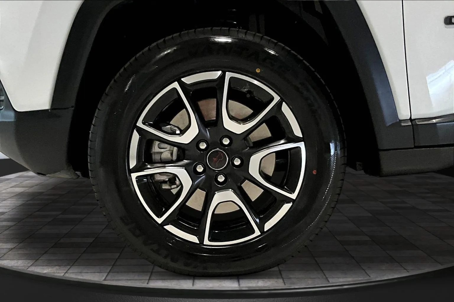 2025 Jeep Compass Trailhawk - Photo 34