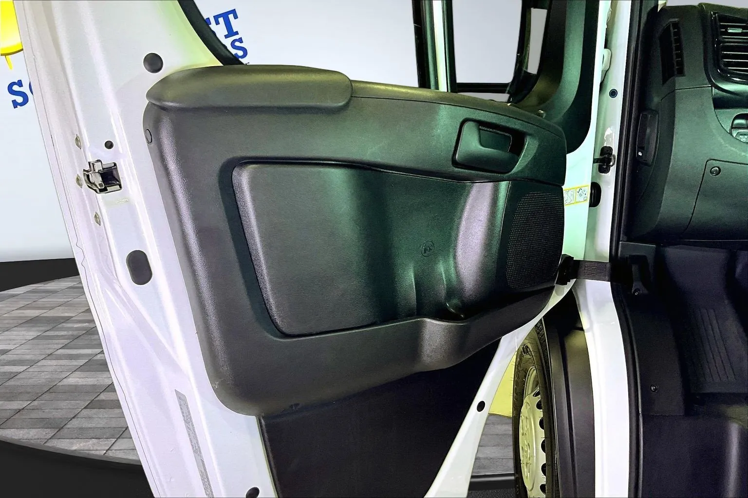 Ram Cargo Van photo 21