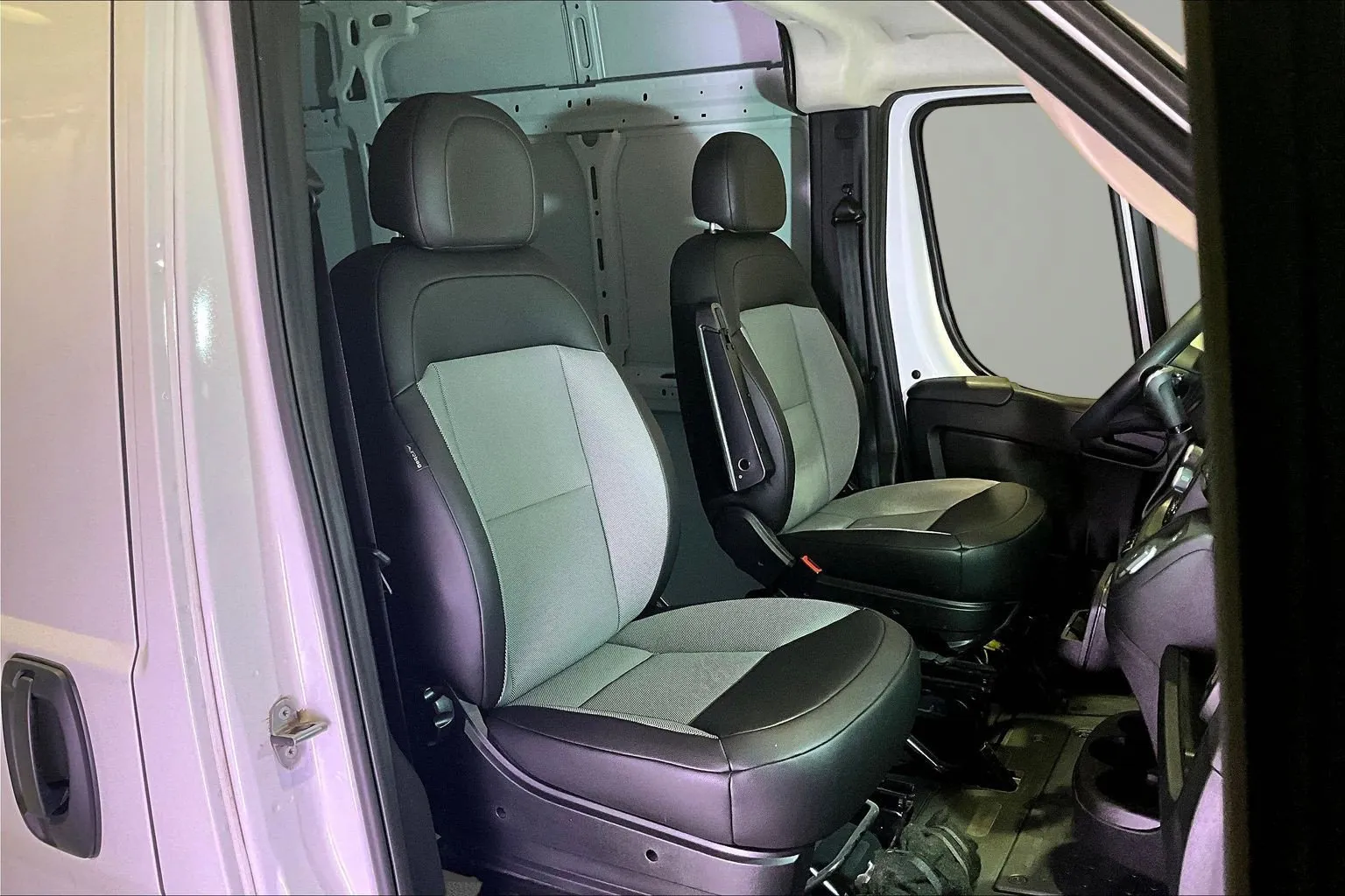 Ram Cargo Van photo 28