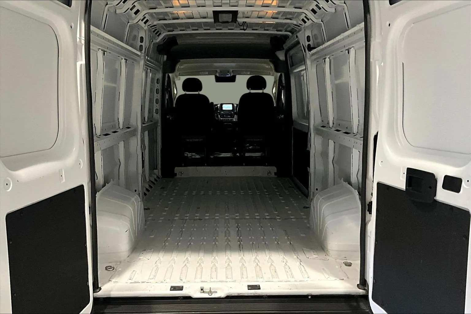 Ram Cargo Van photo 8