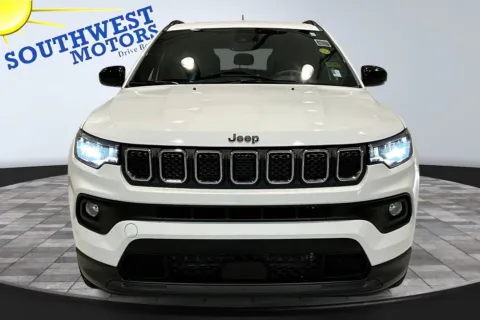 Photos of 2023 Jeep Compass Latitude Lux for sale in Pueblo, CO at Southwest Motors