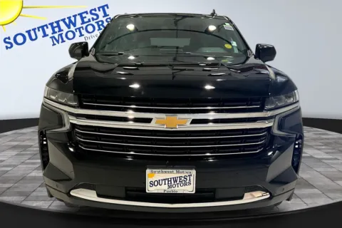 Photos of 2022 Chevrolet Suburban LT for sale in Pueblo, CO at Southwest Motors