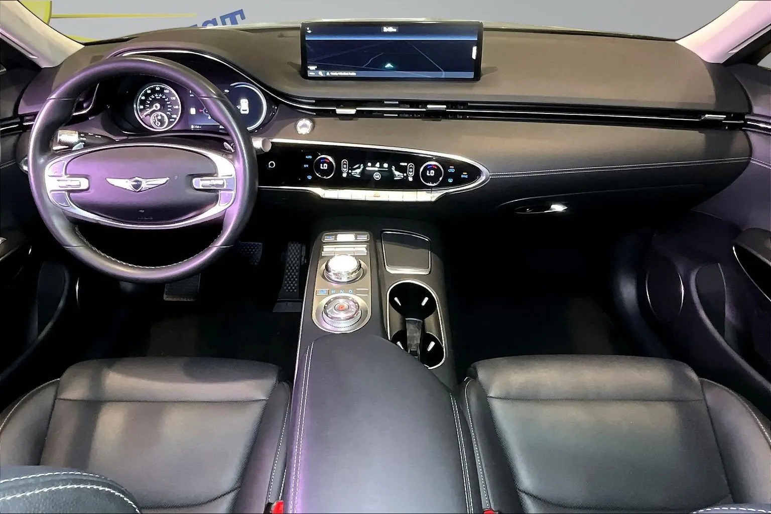Genesis GV70 photo 8