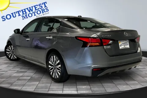 More photos of 2025 Nissan Altima SV at Southwest Motors, CO