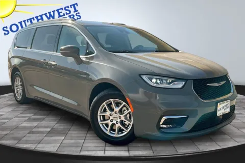 Another view of 2022 Chrysler Pacifica Touring L for sale in Pueblo, CO at Southwest Motors