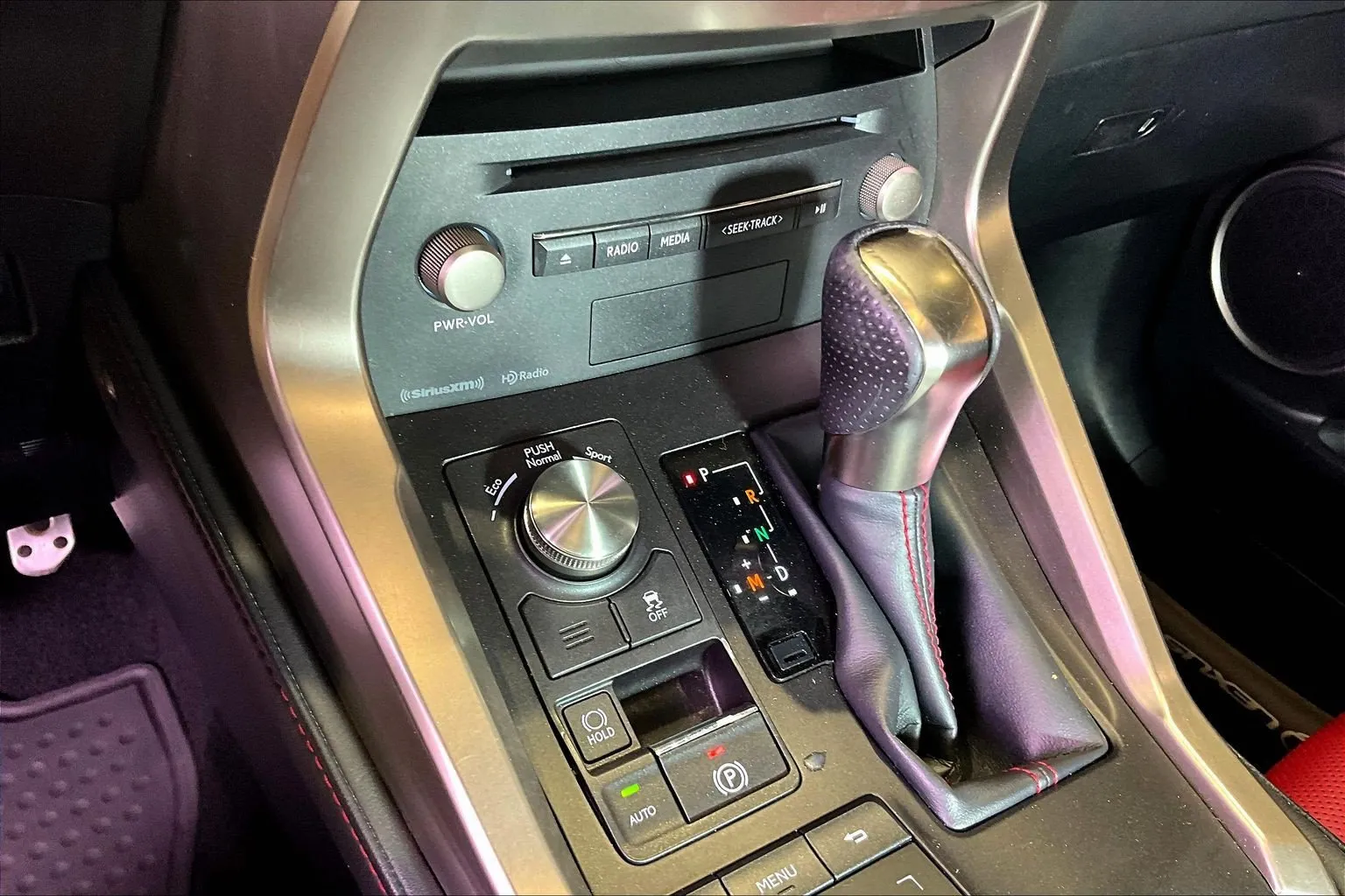 Lexus NX photo 16