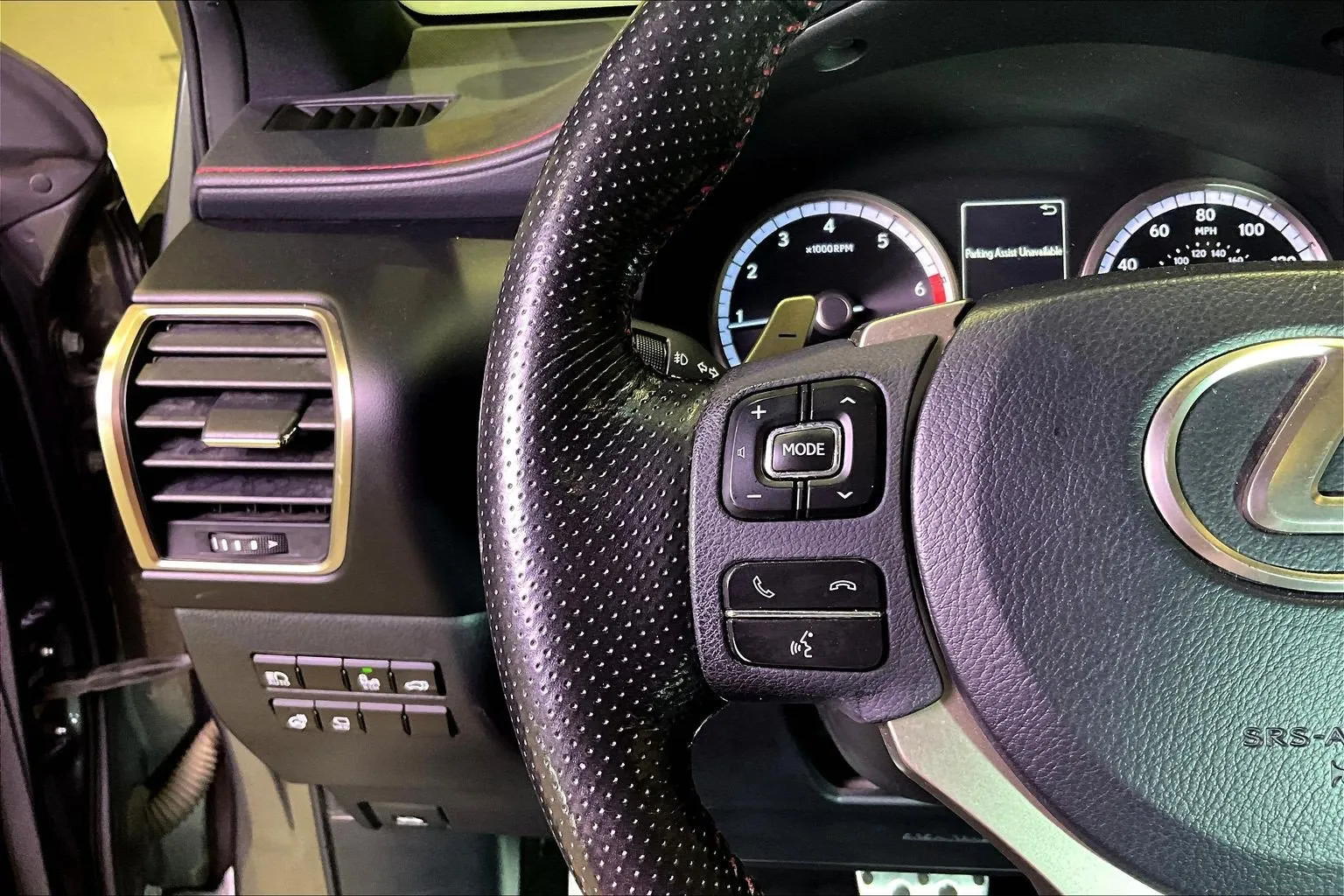 Lexus NX photo 12