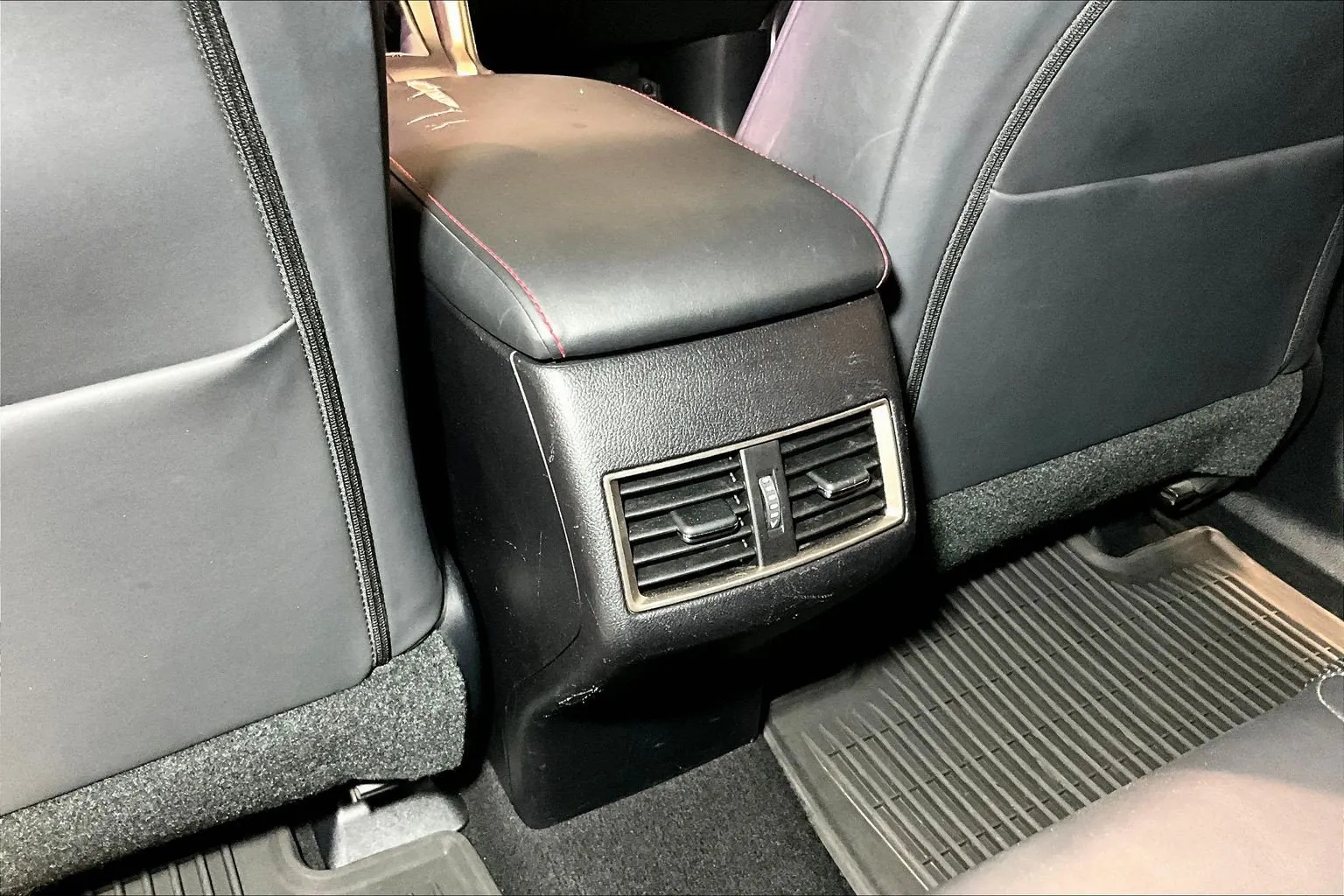 Lexus NX photo 11