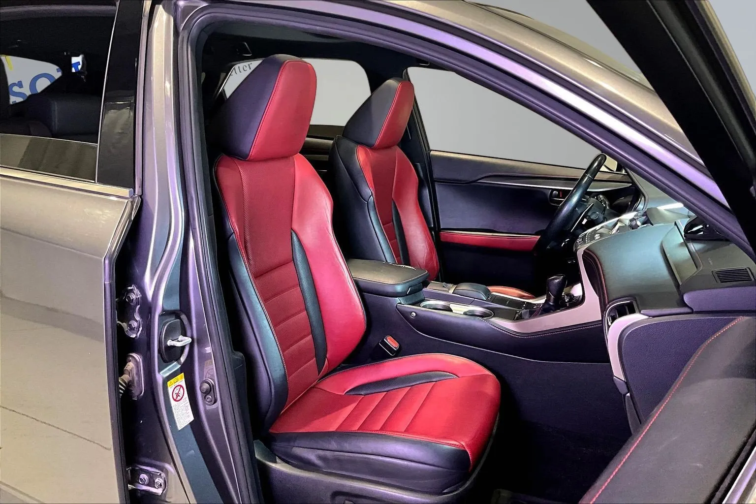 Lexus NX photo 30