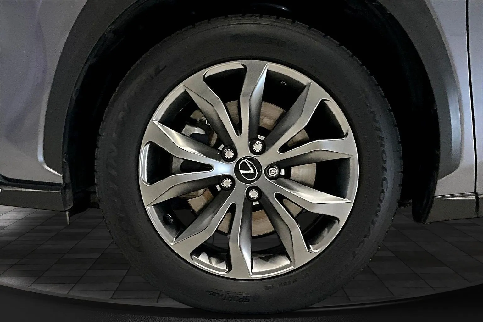 Lexus NX photo 35