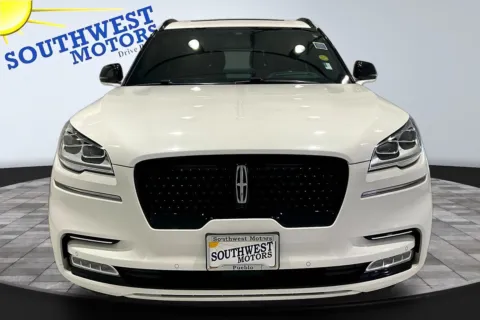 Photos of 2023 Lincoln Aviator Black Label for sale in Pueblo, CO at Southwest Motors