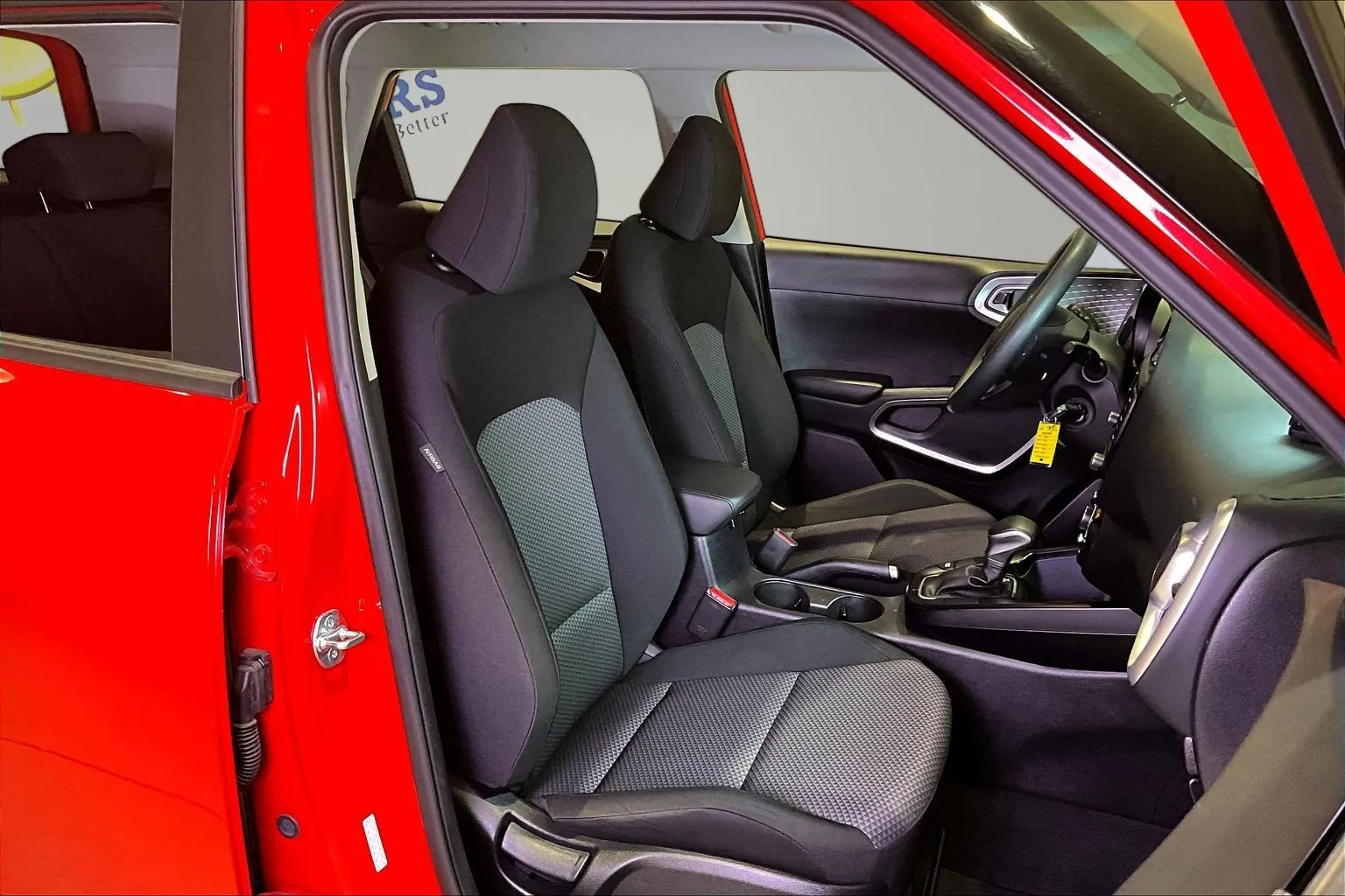 2025 Kia Soul LX - Photo 28