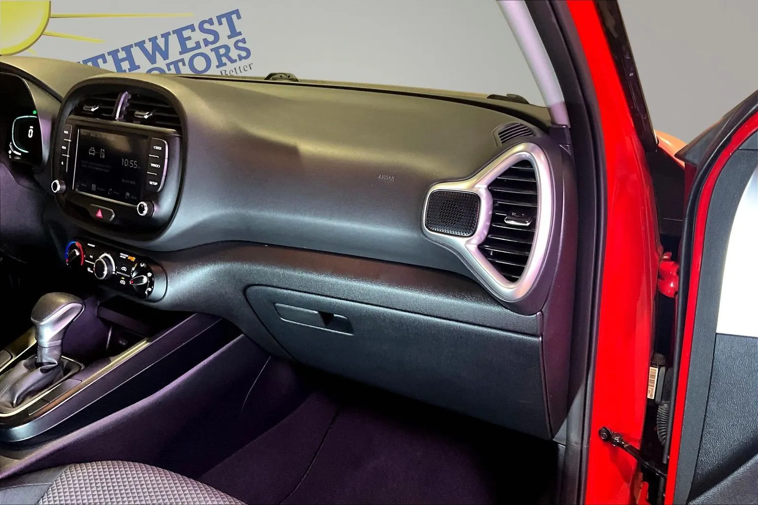 2025 Kia Soul LX - Photo 25