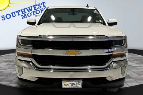 Photos of 2017 Chevrolet Silverado 1500 LT for sale in Pueblo, CO at Southwest Motors