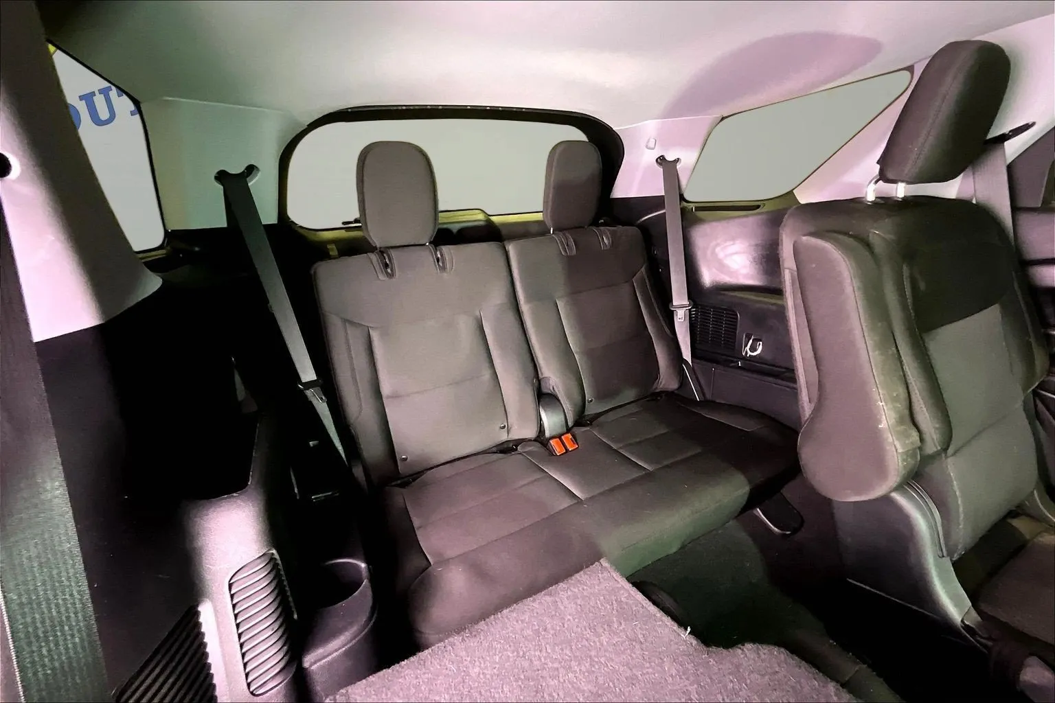 Ford Explorer photo 26