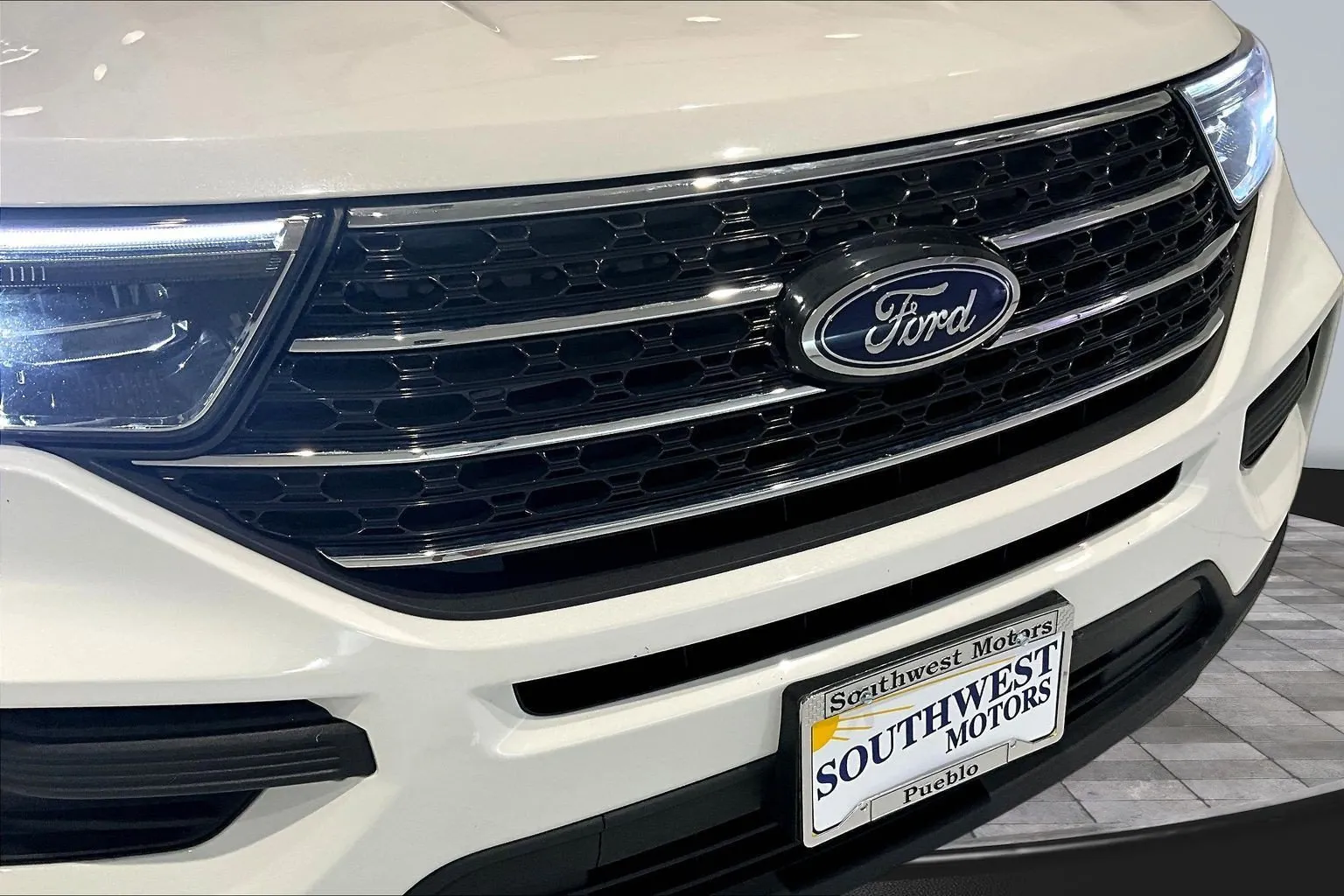 Ford Explorer photo 33