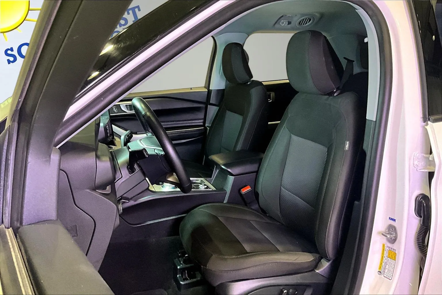 Ford Explorer photo 21
