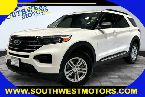 White 2023 Ford Explorer XLT for sale in Pueblo, CO