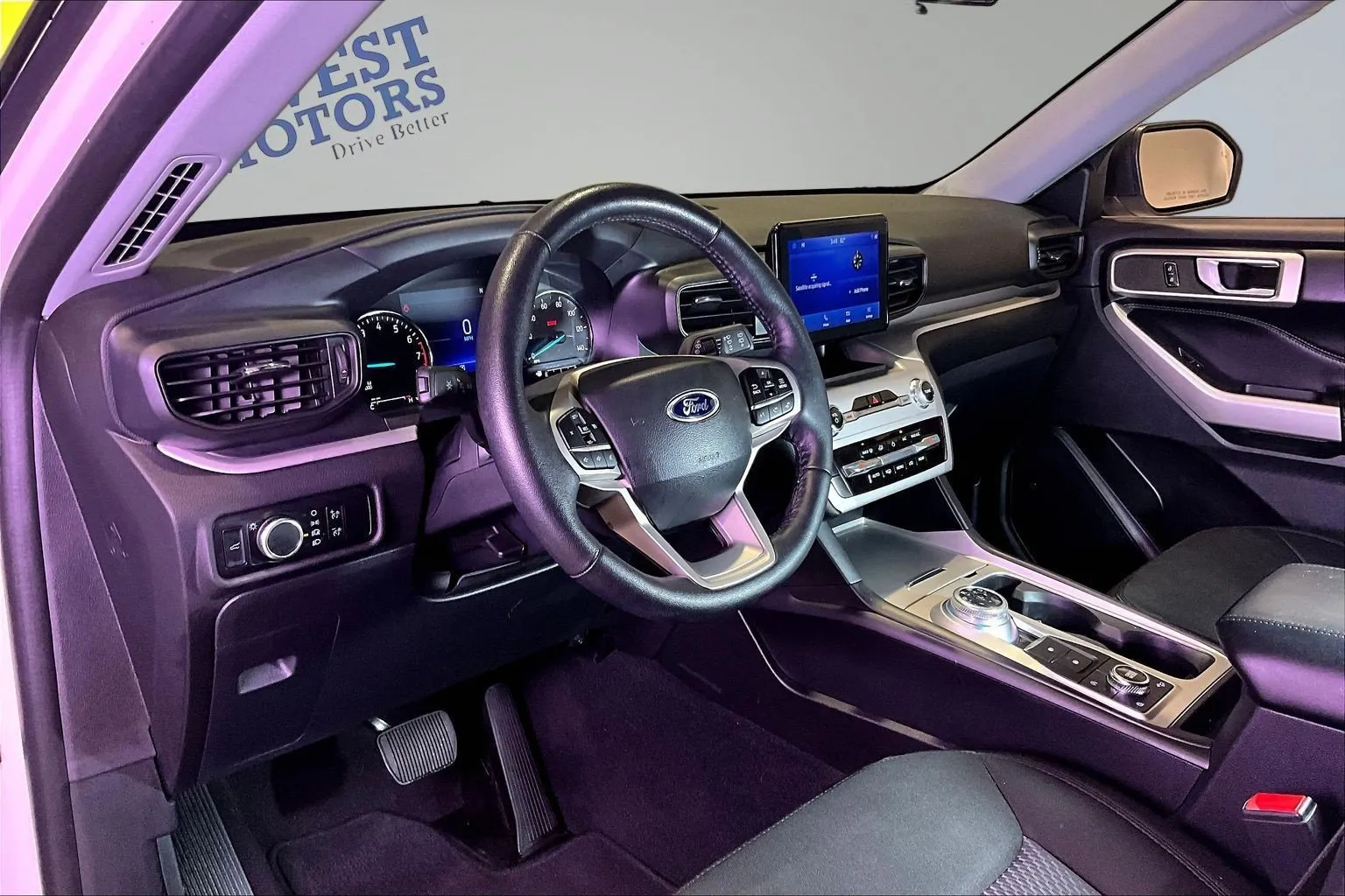 Ford Explorer photo 17