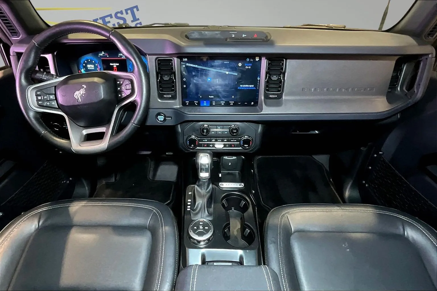 Ford Bronco photo 8