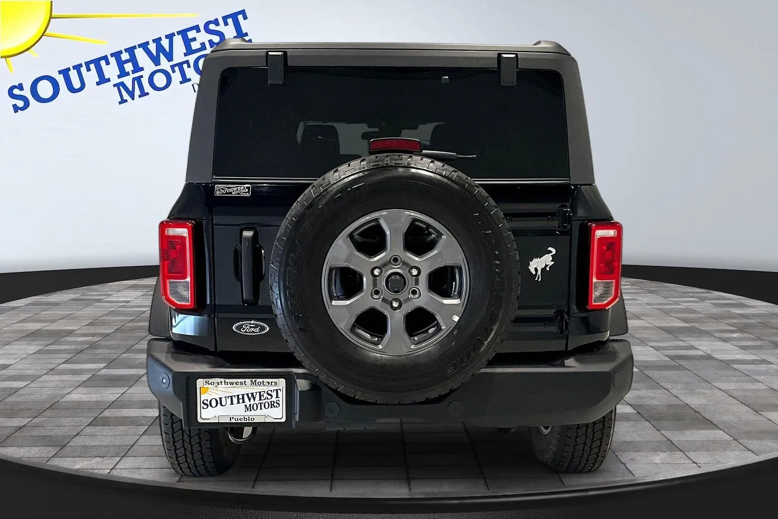 Ford Bronco photo 6
