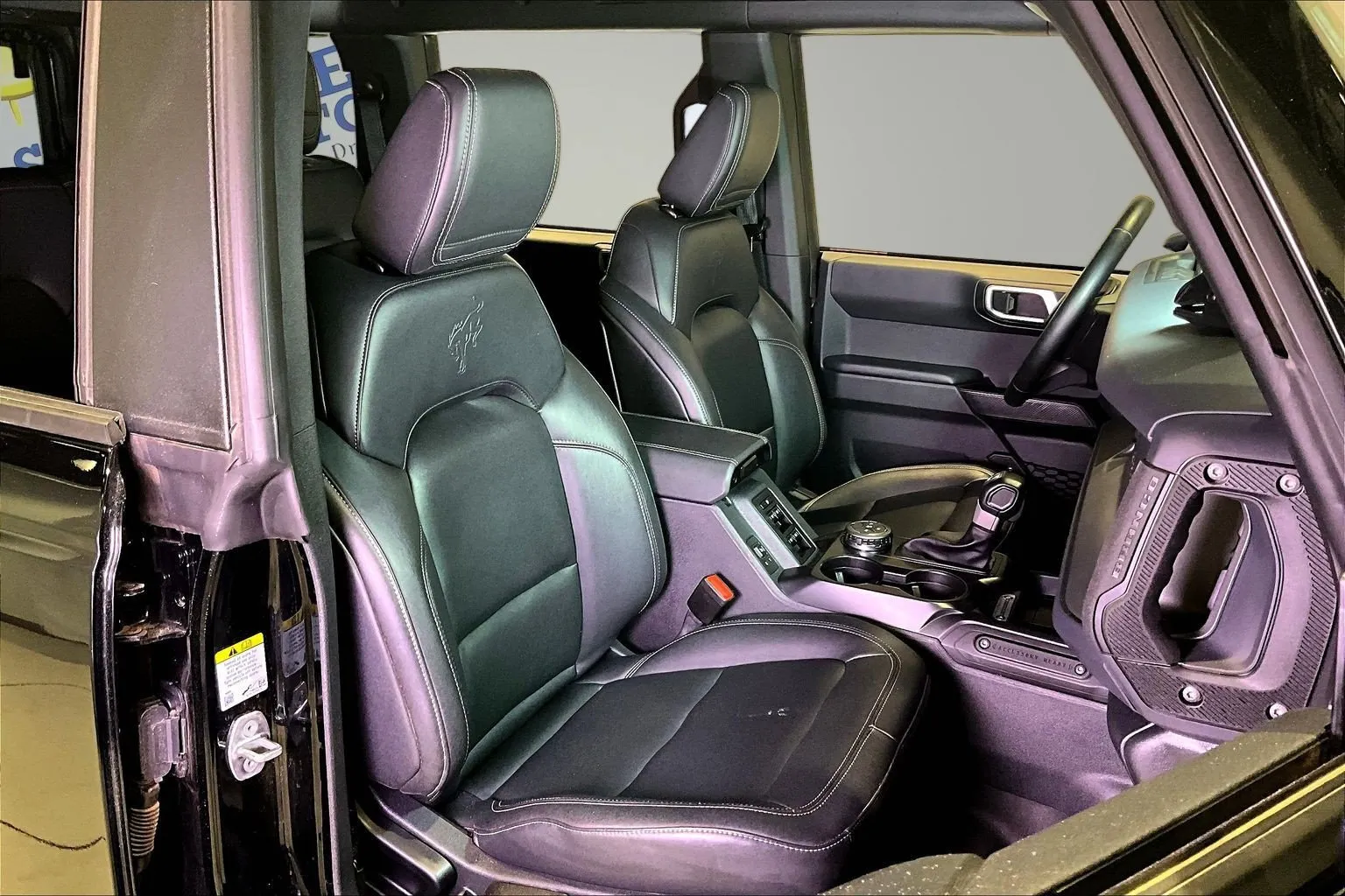 Ford Bronco photo 29