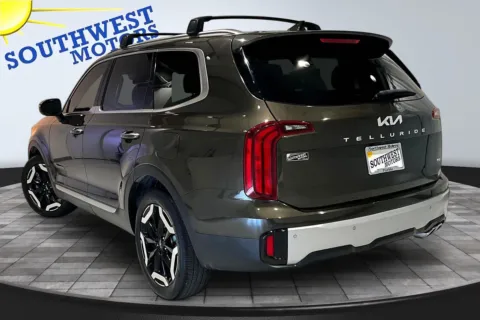 More photos of 2024 Kia Telluride S at Southwest Motors, CO