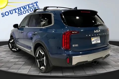 More photos of 2025 Kia Telluride S at Southwest Motors, CO