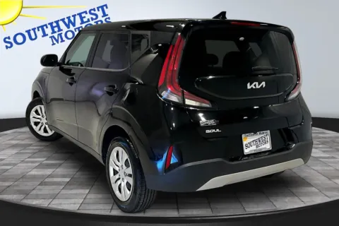 More photos of 2023 Kia Soul LX at Southwest Motors, CO