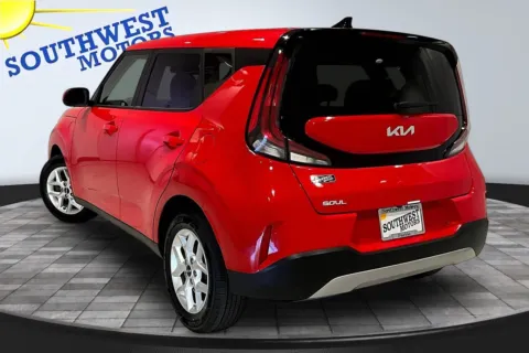 More photos of 2024 Kia Soul LX at Southwest Motors, CO