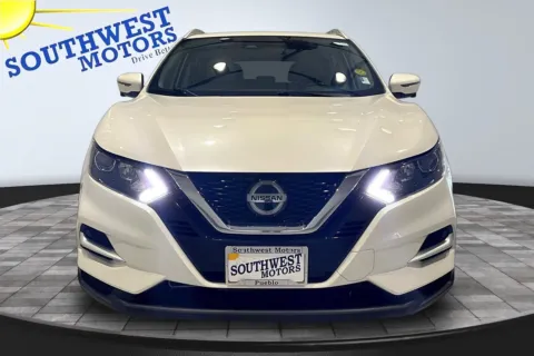 Photos of 2022 Nissan Rogue Sport SL for sale in Pueblo, CO at Southwest Motors
